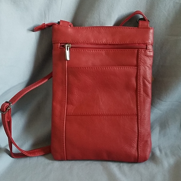 Maze Exclusive Women's Shoulder Bag color Red - Picture 2 of 5